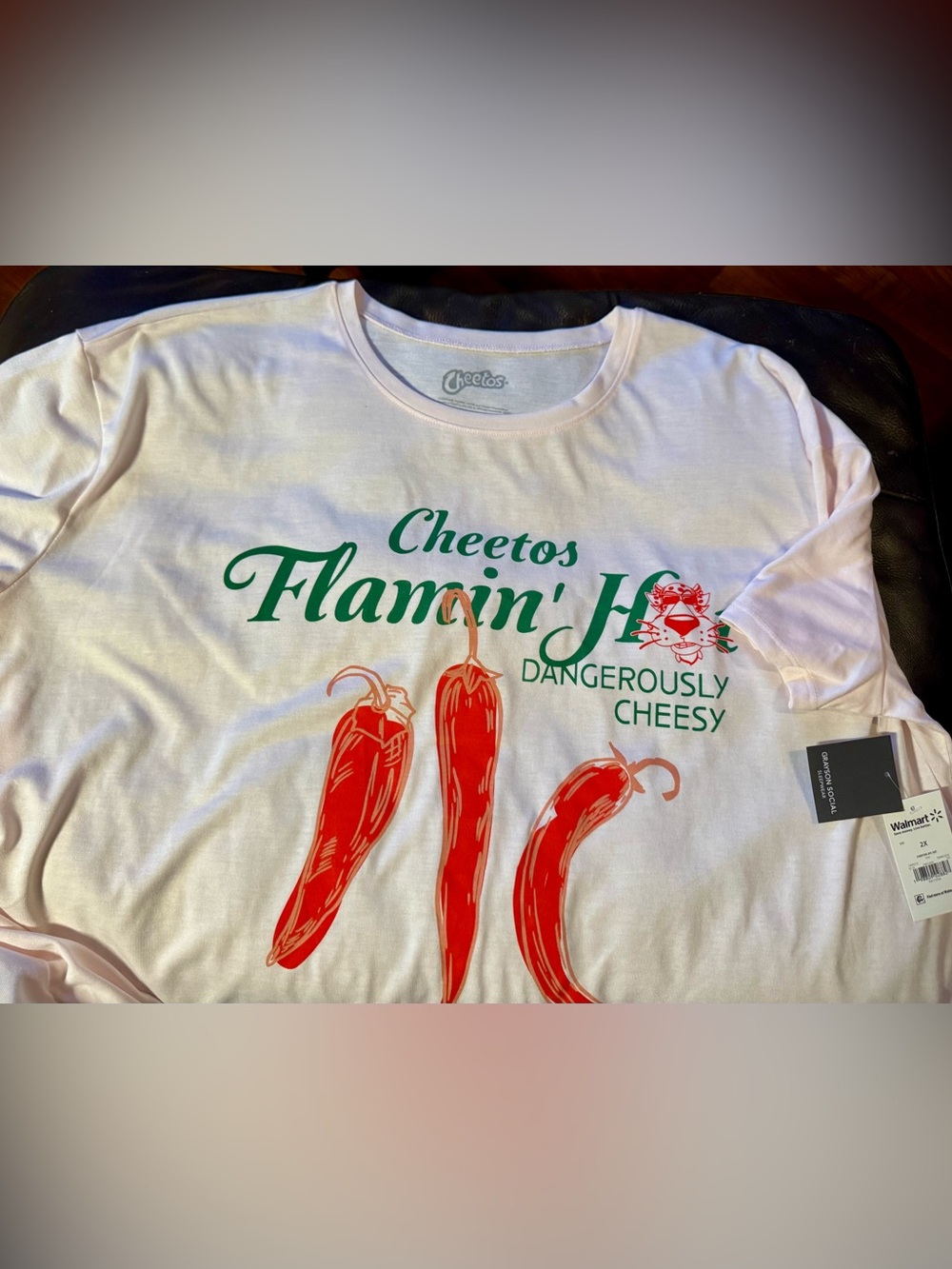 Cheetos Flamin’ Hot Dangerously Cheesy Graphic Tee Women’s 2X NWT